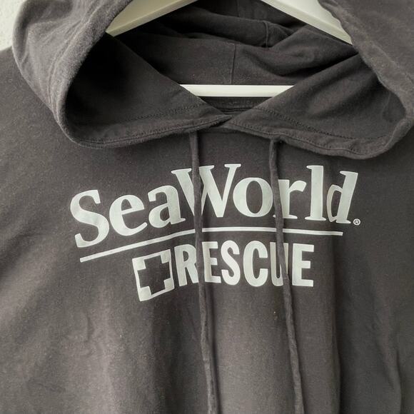 Seaworld Rescue Womens Black Cropped Hoodie Longsleeve Pullover Sweater Size S/M - Picture 4 of 7